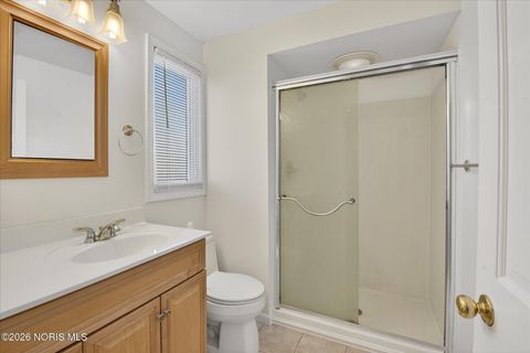 Tiny photo for 404 Oakwood Court, Bryan, OH 43506 (MLS # 10003304)