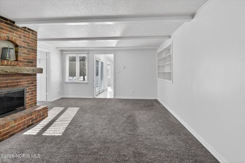 Tiny photo for 404 Oakwood Court, Bryan, OH 43506 (MLS # 10003304)