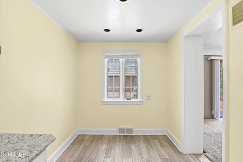 Tiny photo for 2907 Goddard Road, Toledo, OH 43606 (MLS # 10011064)