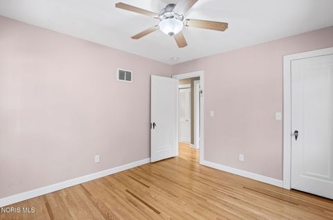 Tiny photo for 2907 Goddard Road, Toledo, OH 43606 (MLS # 10011064)