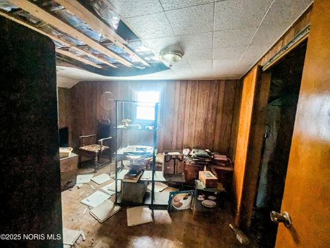 Tiny photo for 214 E 6th Street, Fostoria, OH 44830 (MLS # 10002170)