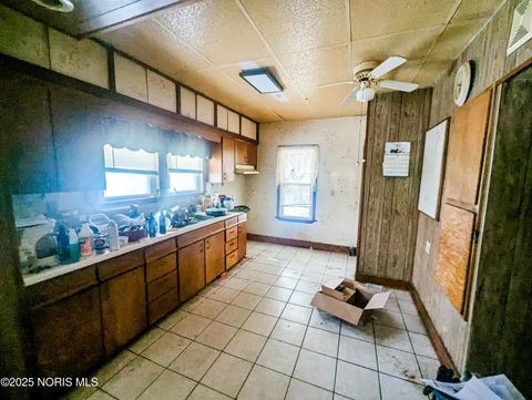 Tiny photo for 214 E 6th Street, Fostoria, OH 44830 (MLS # 10002170)