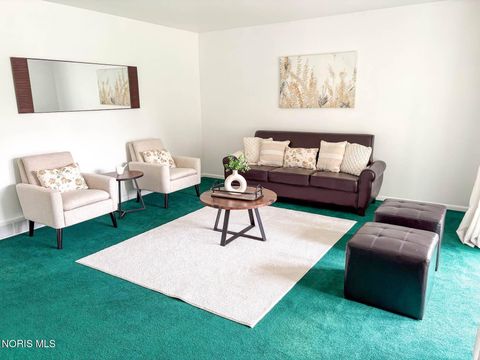 Tiny photo for 3243 S Eastmoreland Drive, Oregon, OH 43616 (MLS # 10007391)