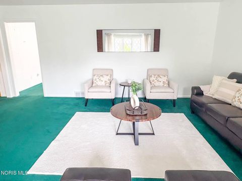 Tiny photo for 3243 S Eastmoreland Drive, Oregon, OH 43616 (MLS # 10007391)