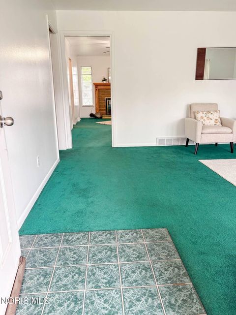 Tiny photo for 3243 S Eastmoreland Drive, Oregon, OH 43616 (MLS # 10007391)