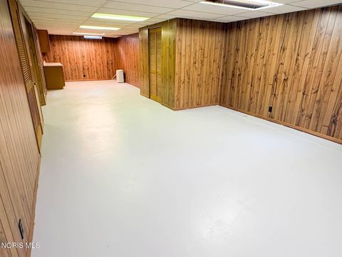 Tiny photo for 3243 S Eastmoreland Drive, Oregon, OH 43616 (MLS # 10007391)