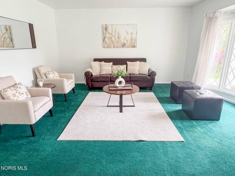 Tiny photo for 3243 S Eastmoreland Drive, Oregon, OH 43616 (MLS # 10007391)