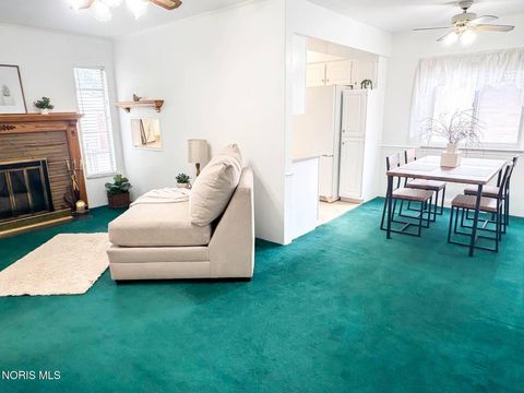 Tiny photo for 3243 S Eastmoreland Drive, Oregon, OH 43616 (MLS # 10007391)
