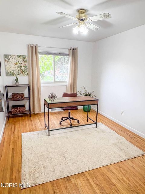 Tiny photo for 3243 S Eastmoreland Drive, Oregon, OH 43616 (MLS # 10007391)