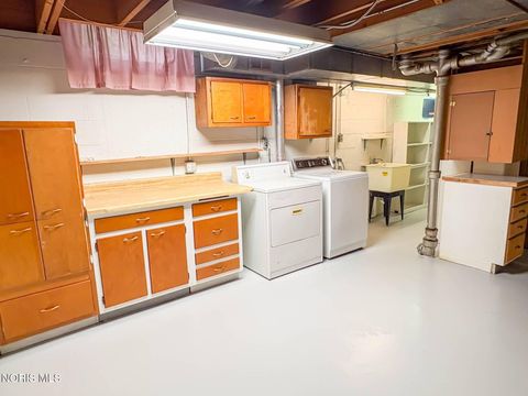 Tiny photo for 3243 S Eastmoreland Drive, Oregon, OH 43616 (MLS # 10007391)