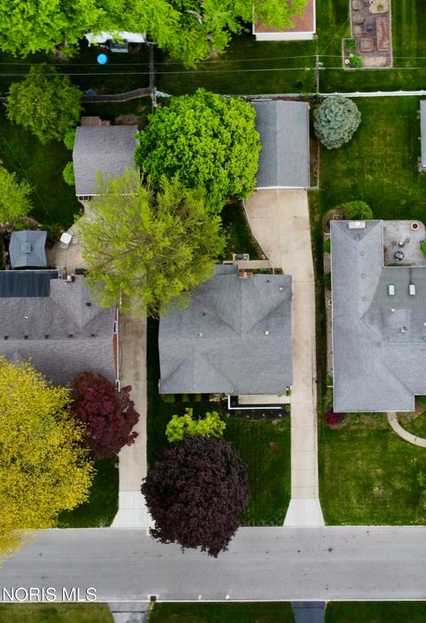 Tiny photo for 3243 S Eastmoreland Drive, Oregon, OH 43616 (MLS # 10007391)