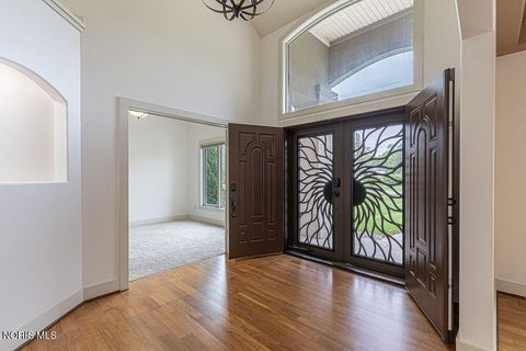 Tiny photo for 8206 Nebraska Avenue, Toledo, OH 43617 (MLS # 10008387)