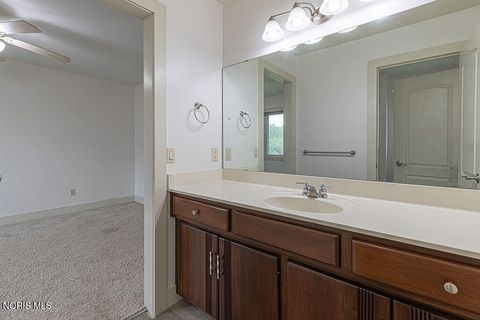 Tiny photo for 8206 Nebraska Avenue, Toledo, OH 43617 (MLS # 10008387)
