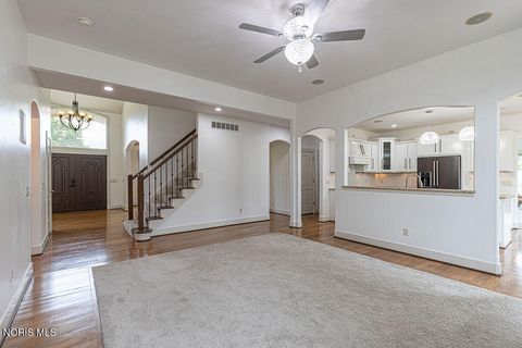 Tiny photo for 8206 Nebraska Avenue, Toledo, OH 43617 (MLS # 10008387)