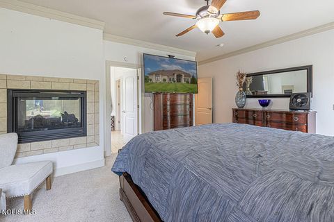 Tiny photo for 8206 Nebraska Avenue, Toledo, OH 43617 (MLS # 10008387)