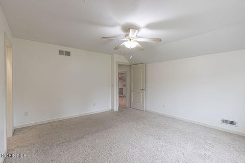 Tiny photo for 8206 Nebraska Avenue, Toledo, OH 43617 (MLS # 10008387)
