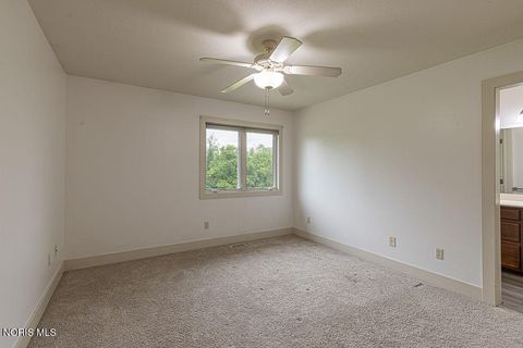 Tiny photo for 8206 Nebraska Avenue, Toledo, OH 43617 (MLS # 10008387)