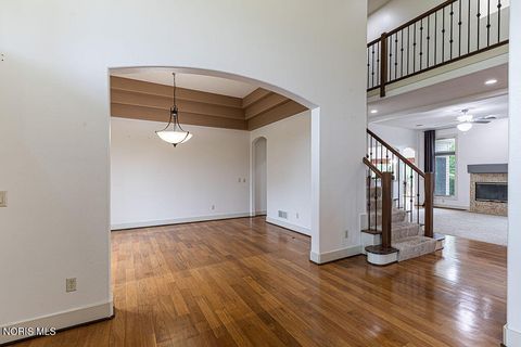 Tiny photo for 8206 Nebraska Avenue, Toledo, OH 43617 (MLS # 10008387)