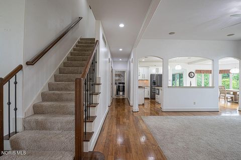 Tiny photo for 8206 Nebraska Avenue, Toledo, OH 43617 (MLS # 10008387)