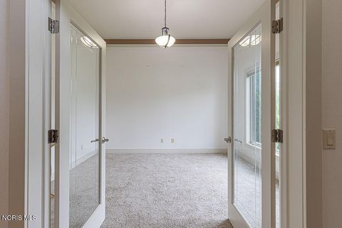 Tiny photo for 8206 Nebraska Avenue, Toledo, OH 43617 (MLS # 10008387)