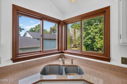 Tiny photo for 1127 Warbler Court, Bowling Green, OH 43402 (MLS # 10010953)