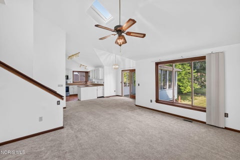Tiny photo for 1127 Warbler Court, Bowling Green, OH 43402 (MLS # 10010953)