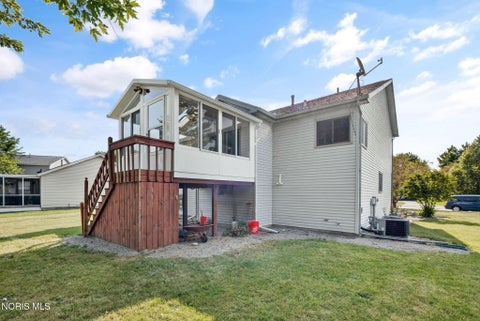 Tiny photo for 1127 Warbler Court, Bowling Green, OH 43402 (MLS # 10010953)
