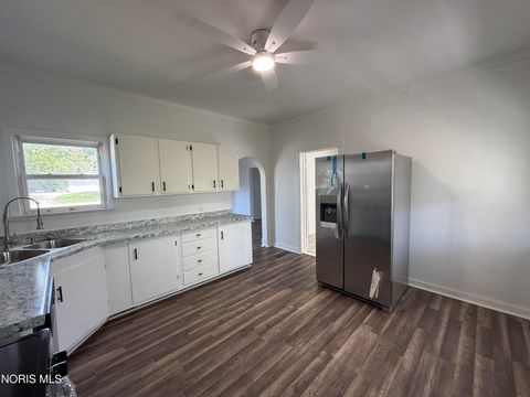 Tiny photo for 212 E High Street, Napoleon, OH 43545 (MLS # 10006799)