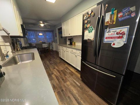 Tiny photo for 6054 Atwell Road, Toledo, OH 43613 (MLS # 10003756)