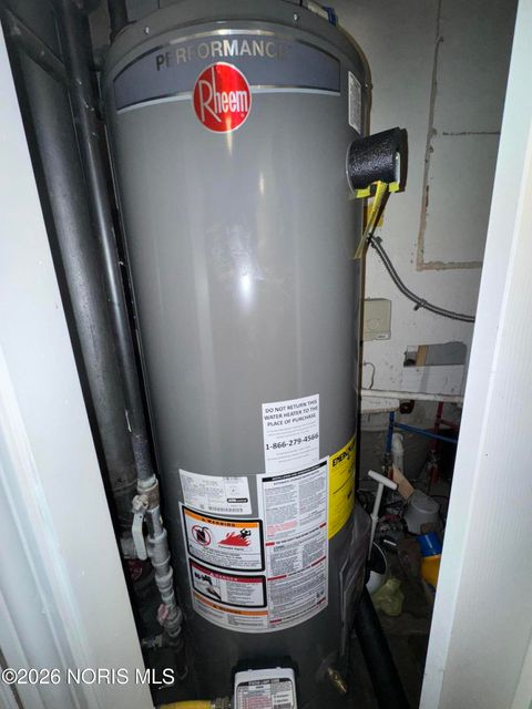 Tiny photo for 6054 Atwell Road, Toledo, OH 43613 (MLS # 10003756)