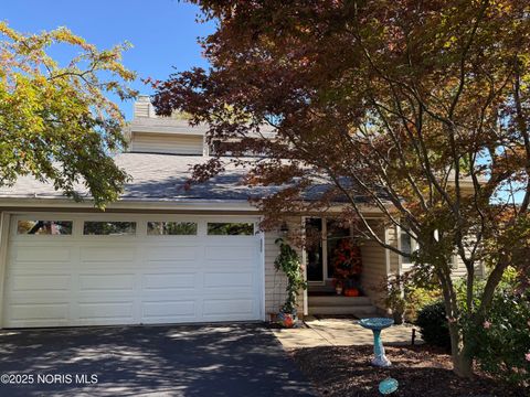Photo of 898 Mill Road, Perrysburg, OH 43551 (MLS # 10000316)