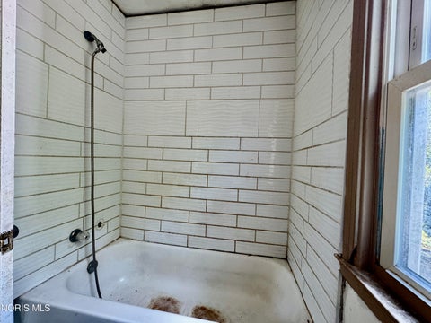 Tiny photo for 510 Richards Road, Toledo, OH 43607 (MLS # 10012671)