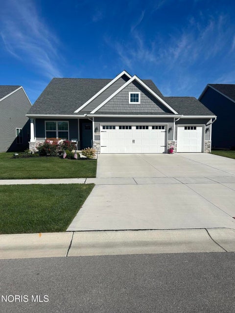 Homes For Sale - 8546 Windsong Court<br/> Monclova, OH 43542