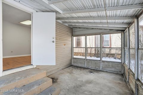 Tiny photo for 120 Stanley Avenue, Findlay, OH 45840 (MLS # 10002224)