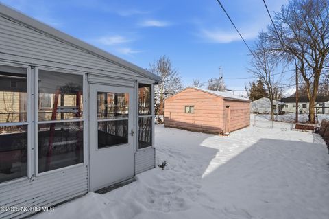 Tiny photo for 120 Stanley Avenue, Findlay, OH 45840 (MLS # 10002224)