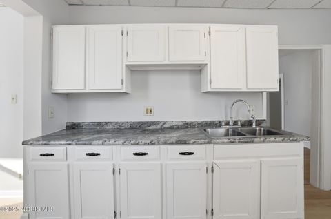 Tiny photo for 120 Stanley Avenue, Findlay, OH 45840 (MLS # 10002224)