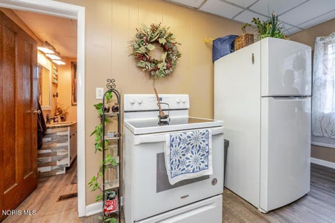Tiny photo for 449 College Avenue, Fostoria, OH 44830 (MLS # 10008677)