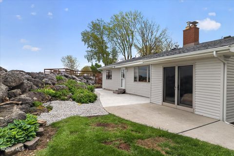 Tiny photo for 12205 Lagoon Drive, Curtice, OH 43412 (MLS # 10007419)
