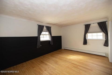 Tiny photo for 150 Wayne Park Drive, Napoleon, OH 43545 (MLS # 10001675)