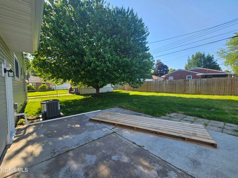Tiny photo for 2831 E Glenn Street, Toledo, OH 43613 (MLS # 10007926)