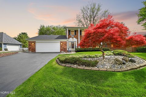 Photo of 7003 Shadowcreek Drive, Maumee, OH 43537 (MLS # 10007327)