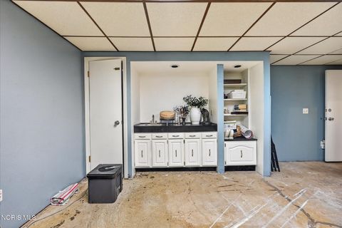 Tiny photo for 7003 Shadowcreek Drive, Maumee, OH 43537 (MLS # 10007327)