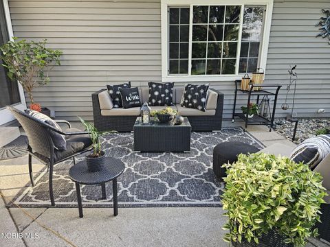 Tiny photo for 7003 Shadowcreek Drive, Maumee, OH 43537 (MLS # 10007327)
