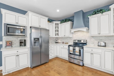 Tiny photo for 1404 Turnberry Ct. CT, Bowling Green, OH 43402 (MLS # 10012592)