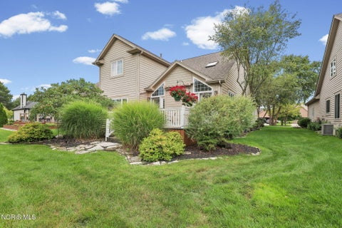 Tiny photo for 1404 Turnberry Ct. CT, Bowling Green, OH 43402 (MLS # 10012592)