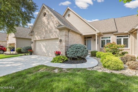 Tiny photo for 1404 Turnberry Ct. CT, Bowling Green, OH 43402 (MLS # 10012592)