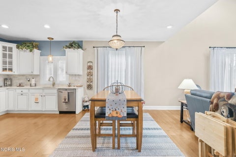 Tiny photo for 1404 Turnberry Ct. CT, Bowling Green, OH 43402 (MLS # 10012592)