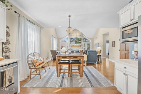 Tiny photo for 1404 Turnberry Ct. CT, Bowling Green, OH 43402 (MLS # 10012592)