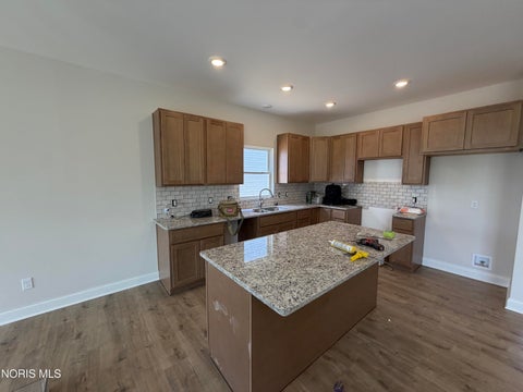 Tiny photo for 5040 Easton Drive, Oregon, OH 43616 (MLS # 10012715)