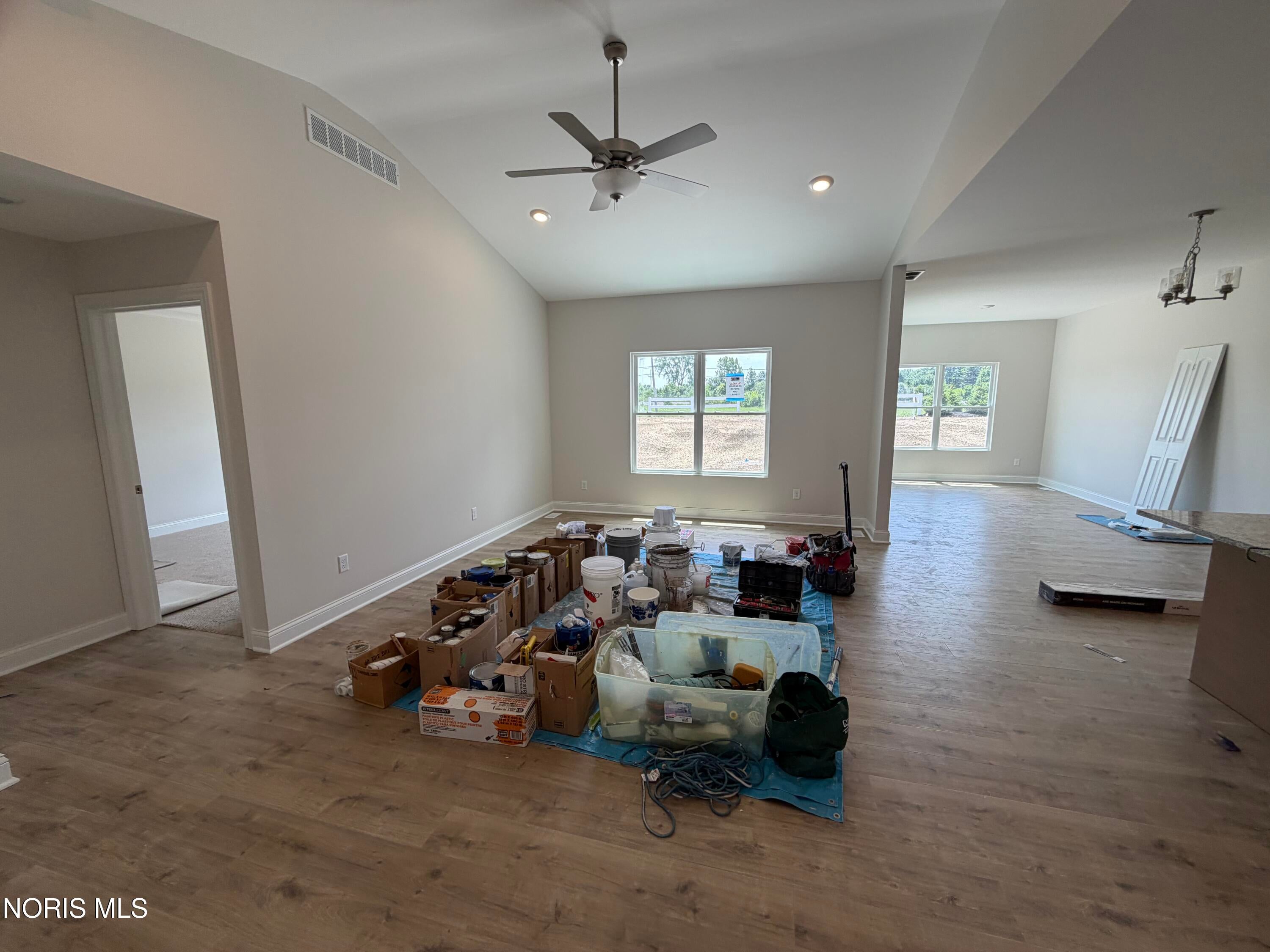 5040 Easton Drive